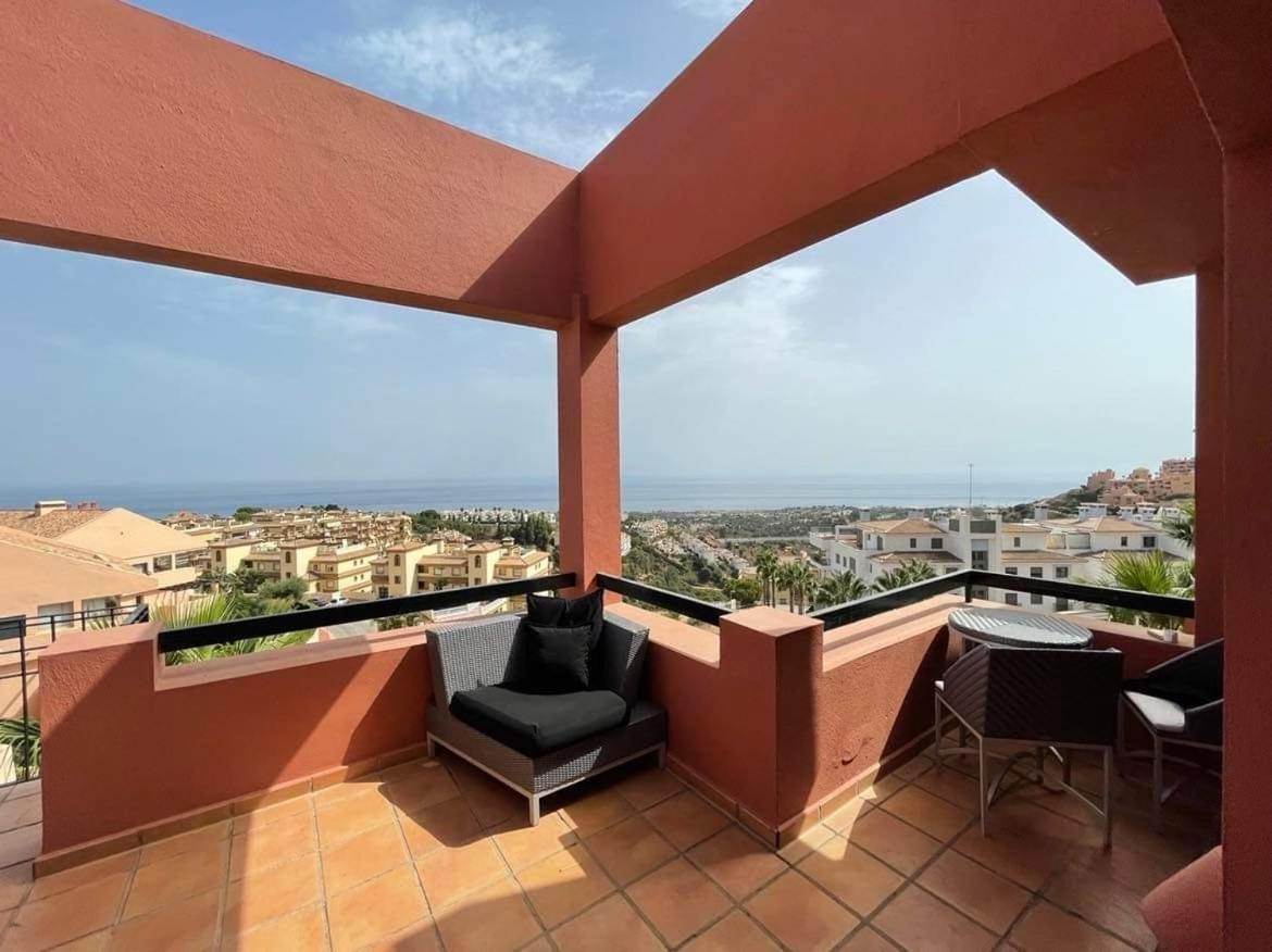 Calahonda Luxury Apartment With A Stunning Sea View Mijas Eksteriør billede