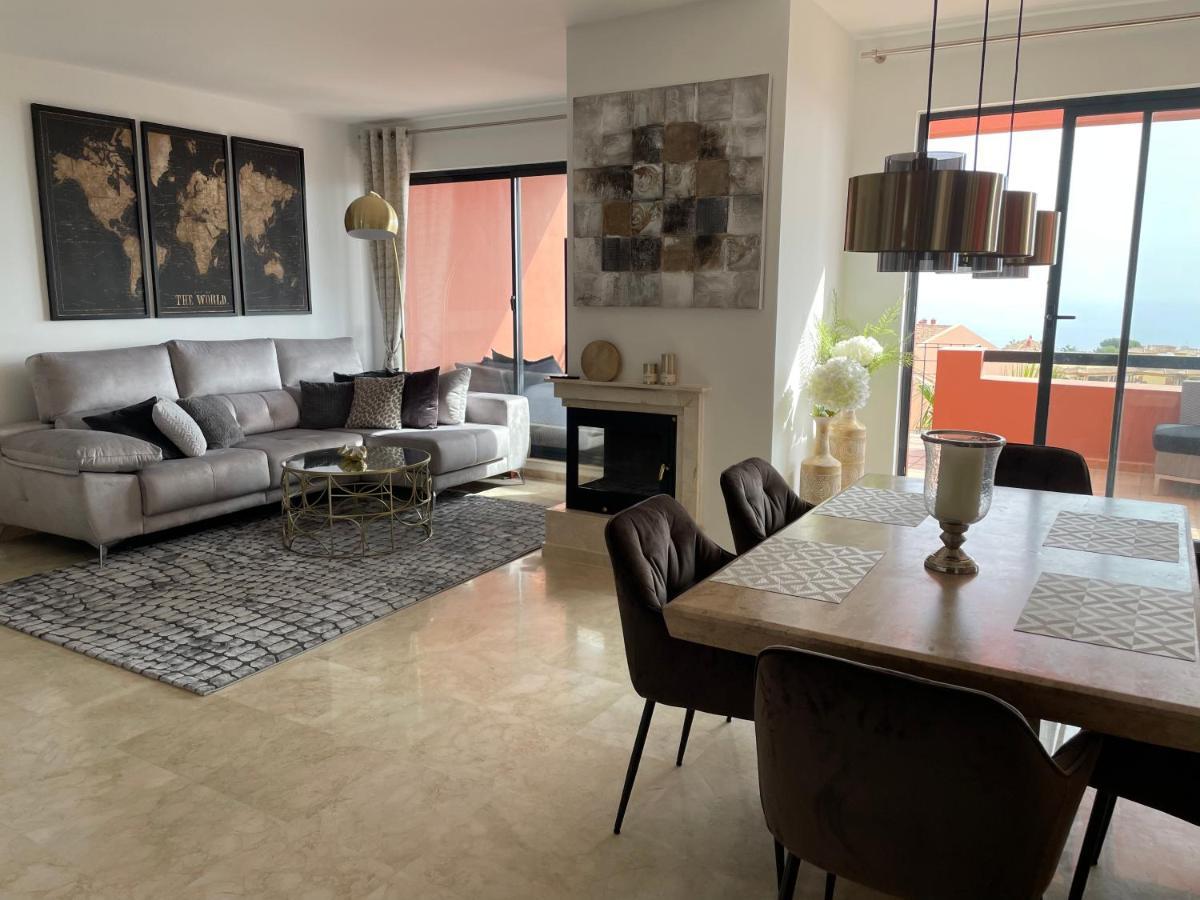 Calahonda Luxury Apartment With A Stunning Sea View Mijas Eksteriør billede