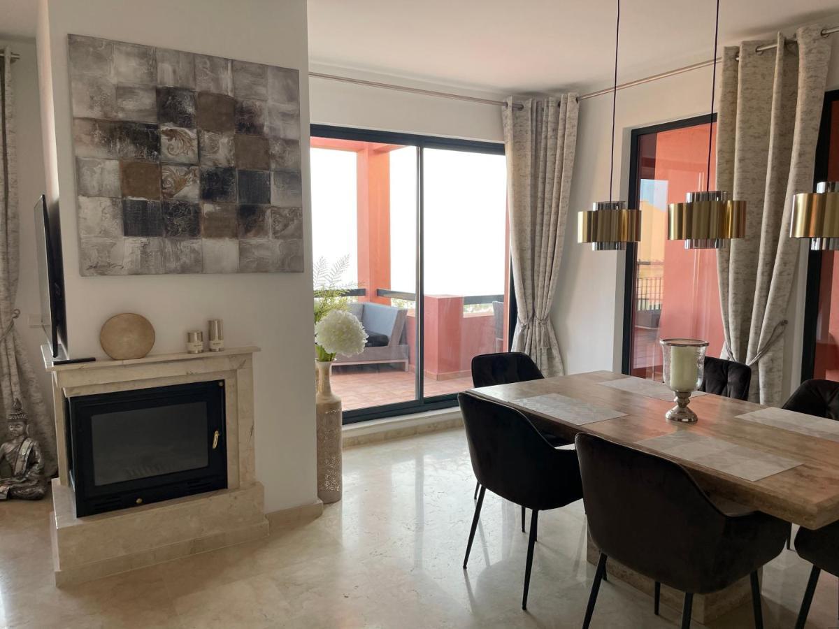 Calahonda Luxury Apartment With A Stunning Sea View Mijas Eksteriør billede