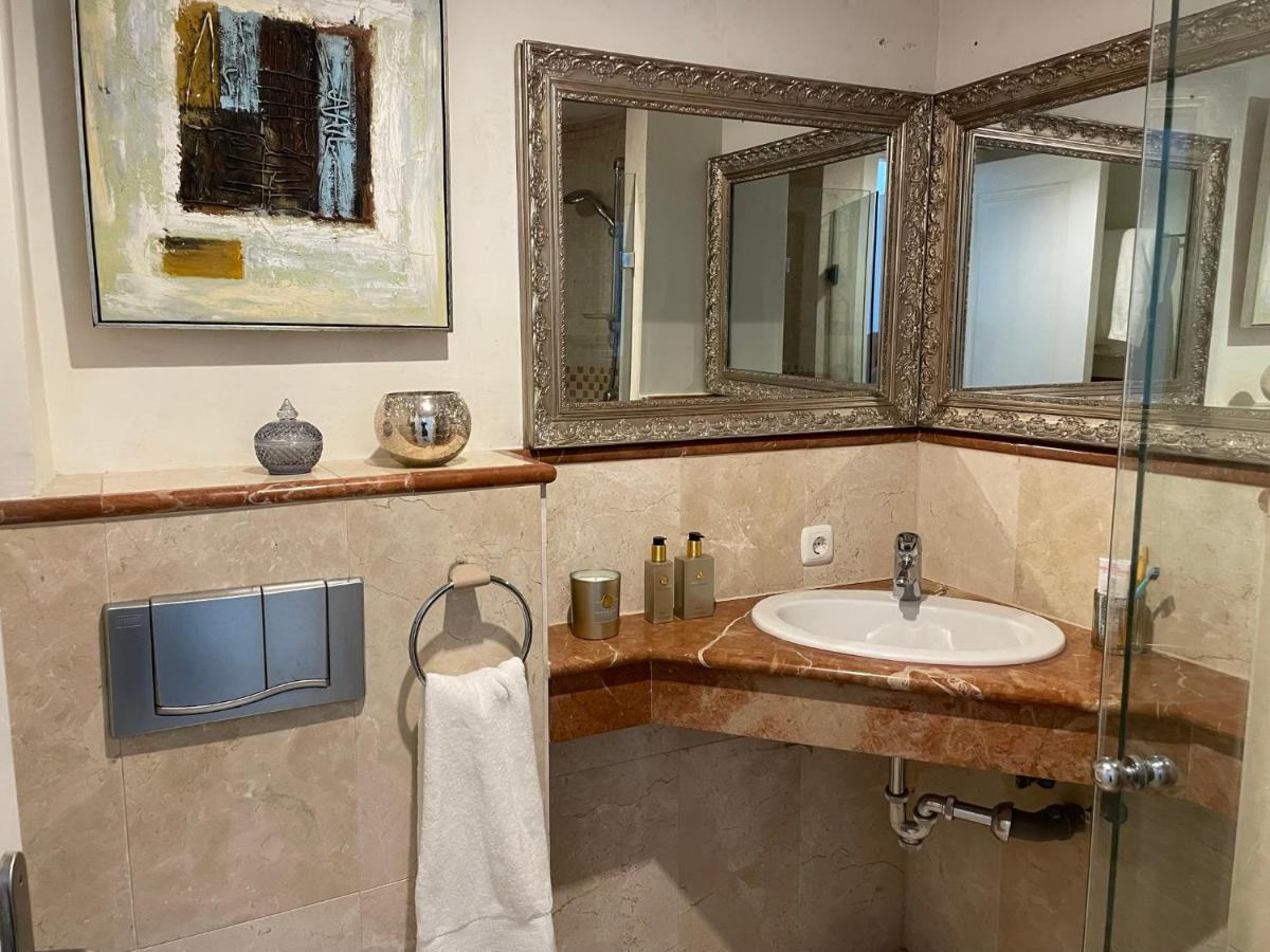 Calahonda Luxury Apartment With A Stunning Sea View Mijas Eksteriør billede