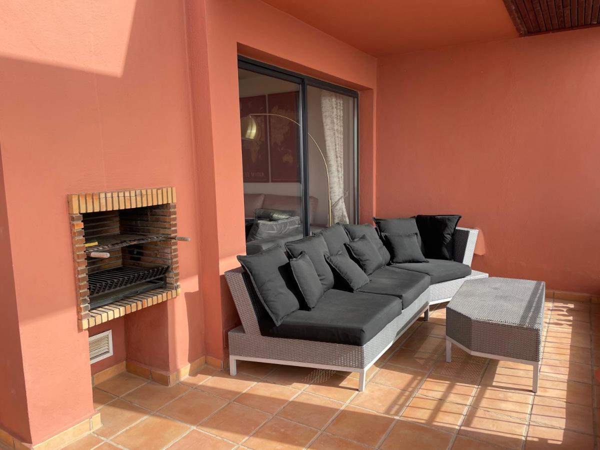 Calahonda Luxury Apartment With A Stunning Sea View Mijas Eksteriør billede