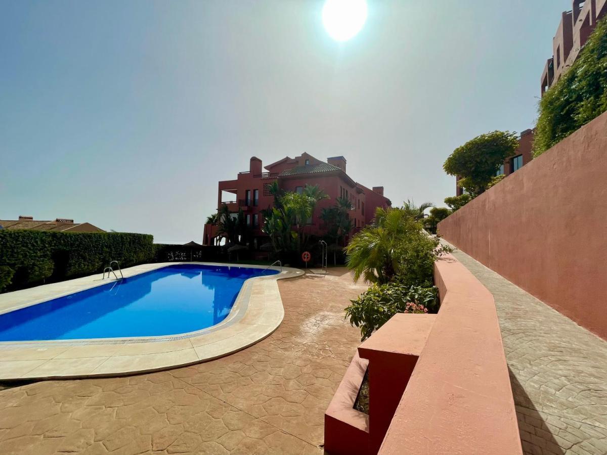 Calahonda Luxury Apartment With A Stunning Sea View Mijas Eksteriør billede