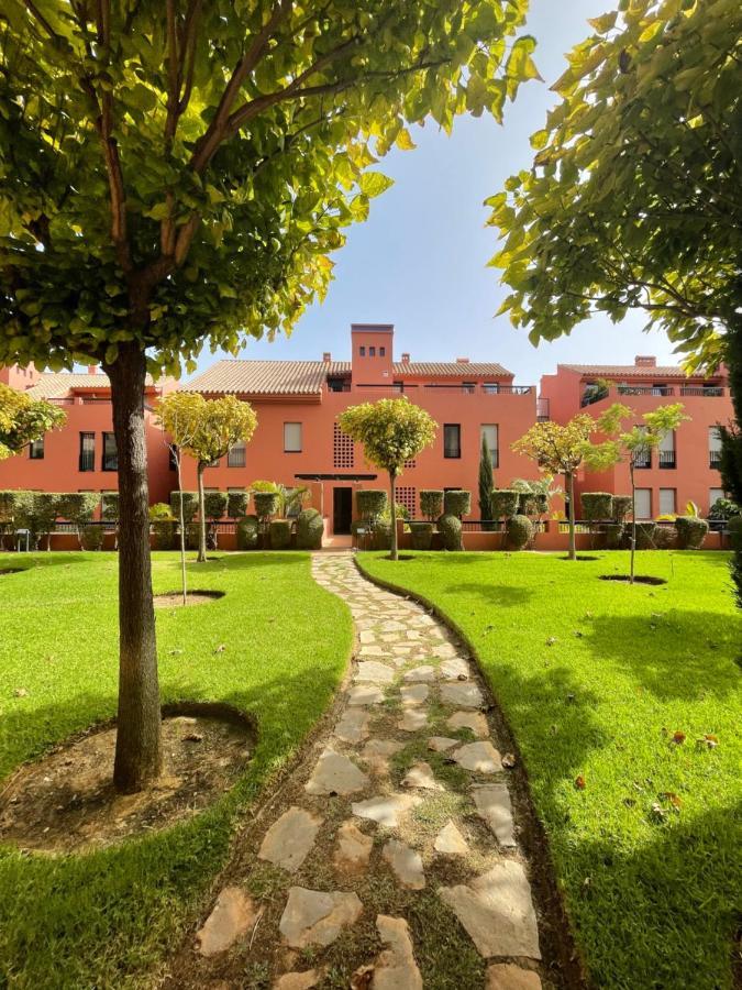 Calahonda Luxury Apartment With A Stunning Sea View Mijas Eksteriør billede